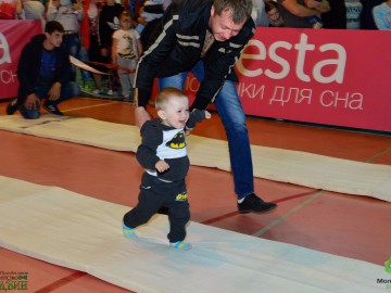 В Ельце прошел 5-й юбилейный спортивный семейный праздник «Забег ползунков»