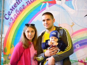 В Ельце прошел 5-й юбилейный спортивный семейный праздник «Забег ползунков»