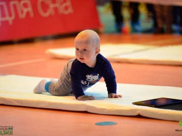 В Ельце прошел 5-й юбилейный спортивный семейный праздник «Забег ползунков»