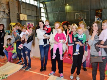 В Ельце прошел 5-й юбилейный спортивный семейный праздник «Забег ползунков»