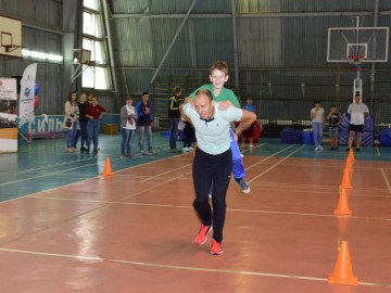В Ельце прошли семейные спортивные игры В Ельце прошли семейные спортивные игры