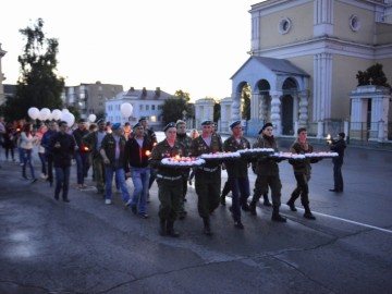 В Ельце состоялась Всероссийская акция «Свеча памяти» В Ельце состоялась Всероссийская акция «Свеча памяти»