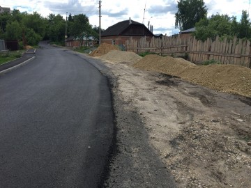 Дорогу у Знаменского женского монастыря сделали уже, чем была!