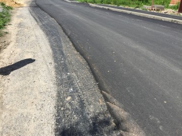 Дорогу у Знаменского женского монастыря сделали уже, чем была!