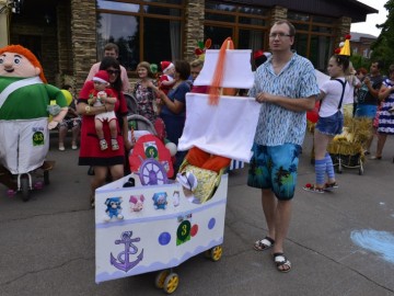 В Ельце состоялся «Парад колясок»