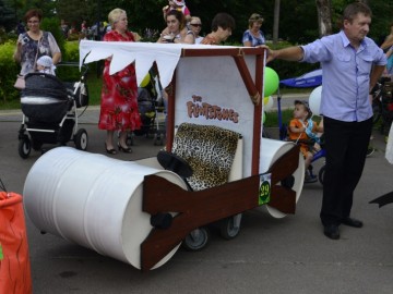 В Ельце состоялся «Парад колясок»