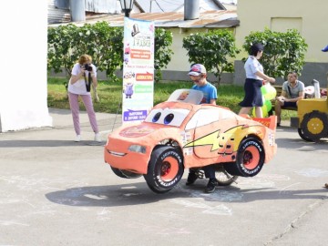 В Ельце состоялся «Парад колясок»