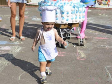 В Ельце состоялся «Парад колясок»