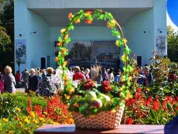 Фото с фестиваля "Антоновские яблоки" в Ельце
