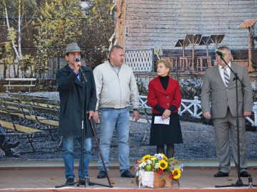 Фото с фестиваля "Антоновские яблоки" в Ельце