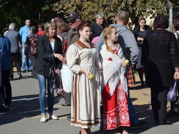 Фото с фестиваля "Антоновские яблоки" в Ельце