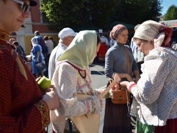 Фото с фестиваля "Антоновские яблоки" в Ельце