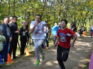 21 сентября в парке «Сорокалетия Октября»  состоялось первенство по кроссу среди школьников