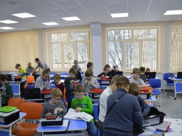 Елецких робототехников пригласили на соревнования в город Москва