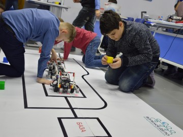 Елецких робототехников пригласили на соревнования в город Москва