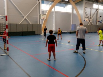 В спорткомплексе «Воргол» состоялся зимний турнир по миди-футболу «Рождественские встречи»