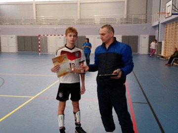 В спорткомплексе «Воргол» состоялся зимний турнир по миди-футболу «Рождественские встречи»