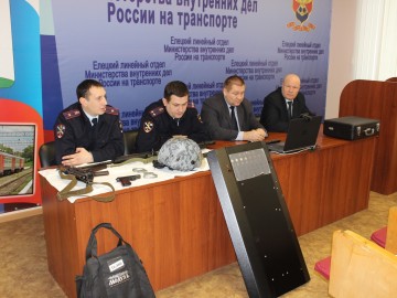 Елецким ЛО МВД России на транспорте организовано проведение ежегодной акции «Студенческий десант»