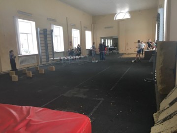 10 февраля в Ельце прошли соревнования по лёгкой атлетике «Полоса препятствий»