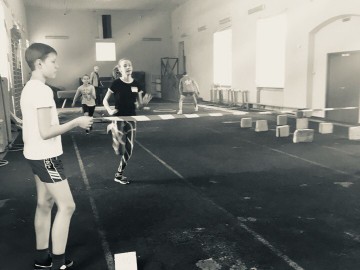 10 февраля в Ельце прошли соревнования по лёгкой атлетике «Полоса препятствий»