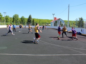 В посёлке Газопровод в рамках мероприятий посвящённых юбилею Елецкого района прошёл турнир по баскетболу