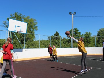В посёлке Газопровод в рамках мероприятий посвящённых юбилею Елецкого района прошёл турнир по баскетболу