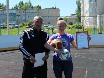 В посёлке Газопровод в рамках мероприятий посвящённых юбилею Елецкого района прошёл турнир по баскетболу