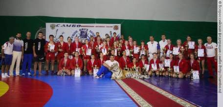 Жаркое лето елецких борцов