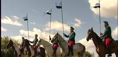 Конноспортивный клуб «Кристалл» приглашает ельчан на праздник, посвящённый кавалеристам 18-го Нежинского гусарского полка