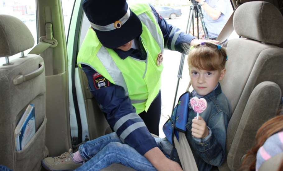 16-18 октября сотрудниками ГИБДД Елецкого района будут проводиться мероприятия по предупреждению нарушений, связанных с перевозкой детей без ДУУ