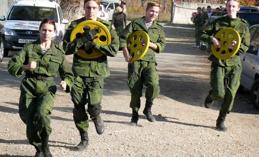 Команда военно-патриотического клуба «Ельчане» приняла участие в областном турнире по триатлону