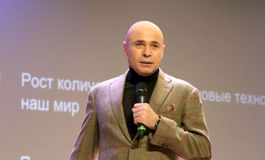 Игорь Артамонов провёл мастер-класс на тему «Бизнес и управление будущего»