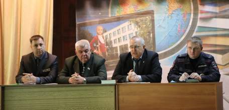 В лицее №5 прошла встреча ветеранов МВД с учениками 7-х и 8-х классов