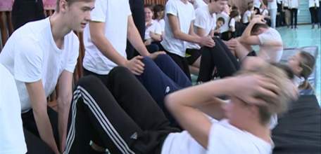 В школе №8 г. Ельца прошел спортивный праздник &laquo;К вершинам ГТО&raquo;