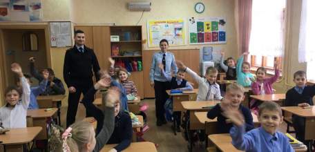 Елецким ЛО МВД России на транспорте проведена правовая акция «Единый день консультирования»