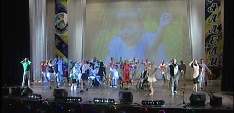 Народный интегрированный ансамбль «Параллели» представил ельчанам новую программу