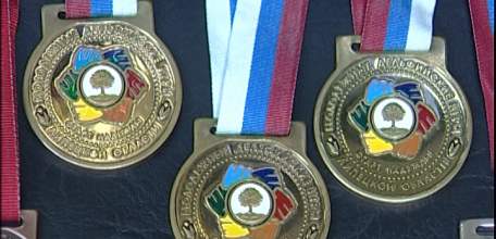 Серебро и золото Дельфийских завоевали хореографический ансамбль «Росинка» и воспитанник театра юного зрителя Дома пионеров и школьников