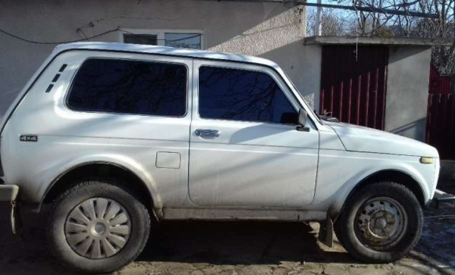 Двое неработающих жителей Республик Башкирия и Марий-Эл угнали автомобиль в селе Казаки