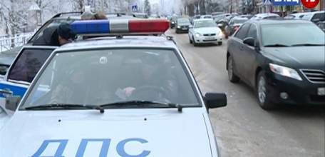 Сотрудники ОГИБДД провели в Ельце мероприятие, направленное на предупреждение нарушений правил стоянки транспортных средств