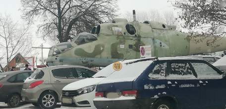 В город Елец доставили вертолёт Ми-24