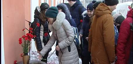 В Ельце прошёл митинг памяти Михаила Тимофеевича Калашникова