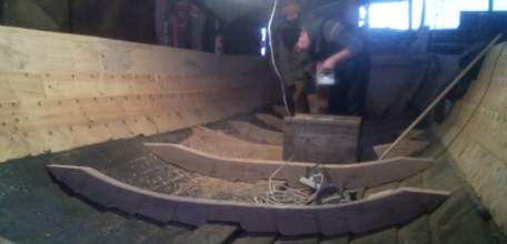 Реконструкторы клуба «Копьё» продолжают строить корабль и причал