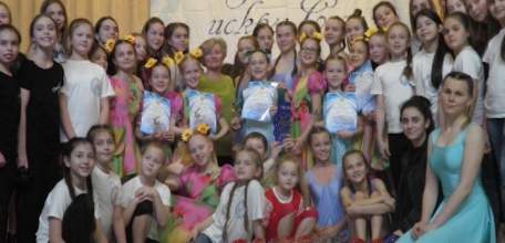 Хореографический ансамбль «Росинка» покорил сердца жюри всероссийского конкурса-фестиваля «Рождественские искры Сочи»