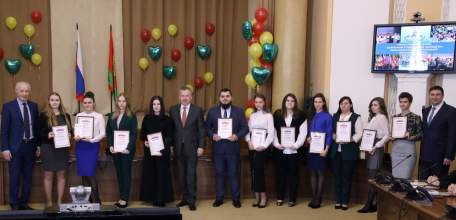 В Липецкой области поздравили одаренную молодежь