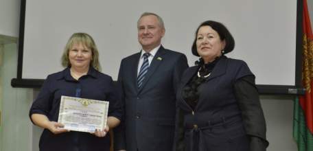 В Ельце наградили победителей конкурса на лучшее новогоднее оформление