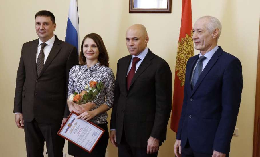 Выдающиеся ученые Липецкой области получили областные премии
