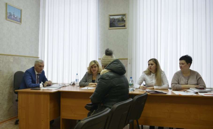 Первый заместитель главы администрации города Ельца Дмитрий Попов провёл приём граждан