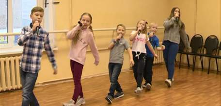 «Мир увлечений»: героями рубрики стали участники театра детской песни дома культуры железнодорожников «Перемена»