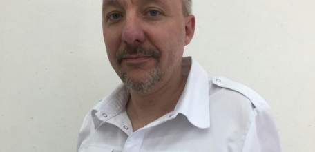 В Клинике доктора Шаталова ведёт приём лазерный офтальмохирург Чудовский А.Д.