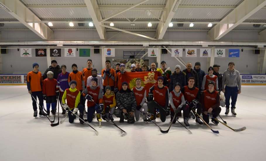 В Ельце прошли соревнования по хоккею с мячом среди образовательных учреждений Елецкого района